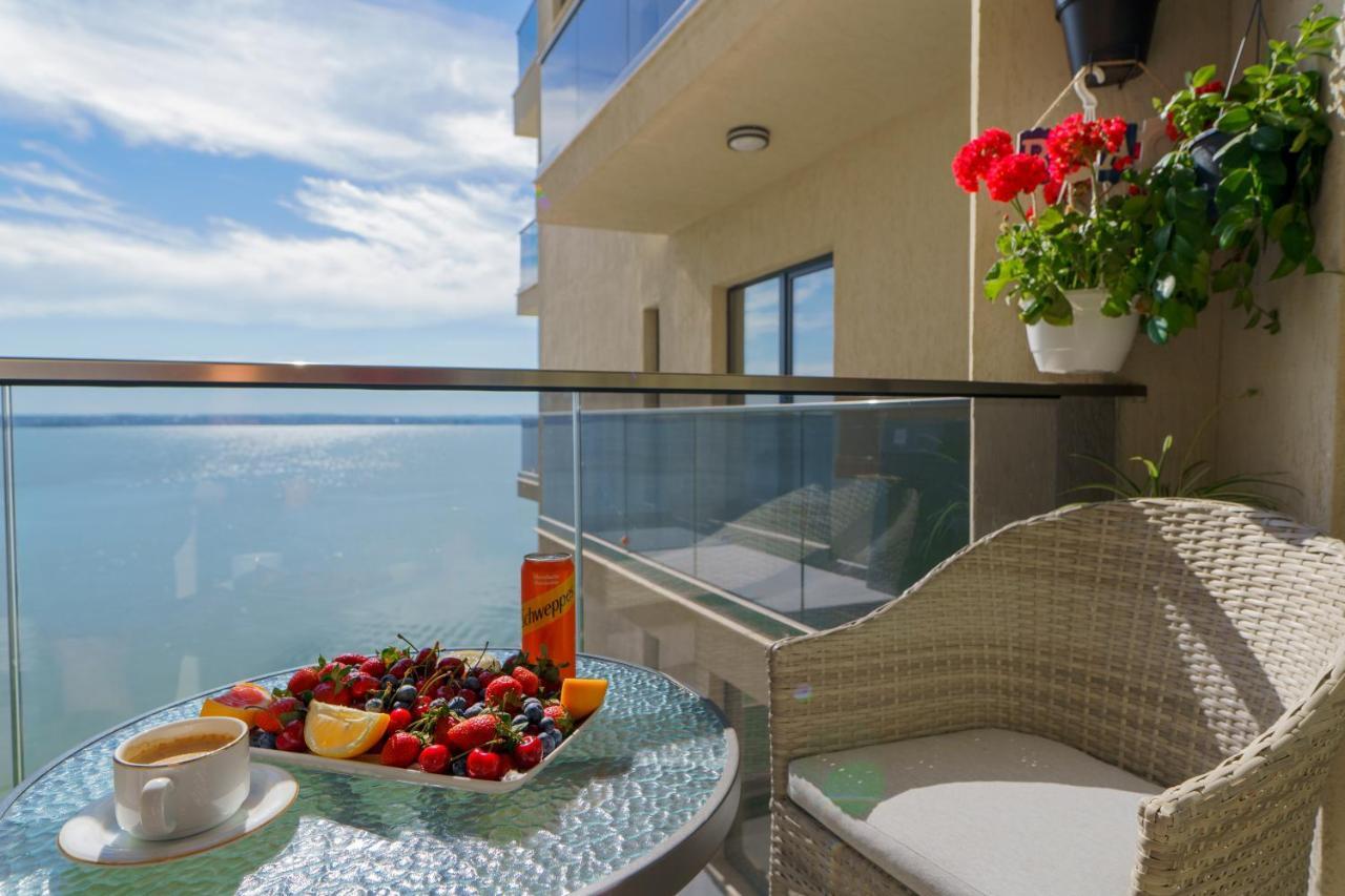 Del Mar Mamaia-Vega Studio Apartment Exterior photo